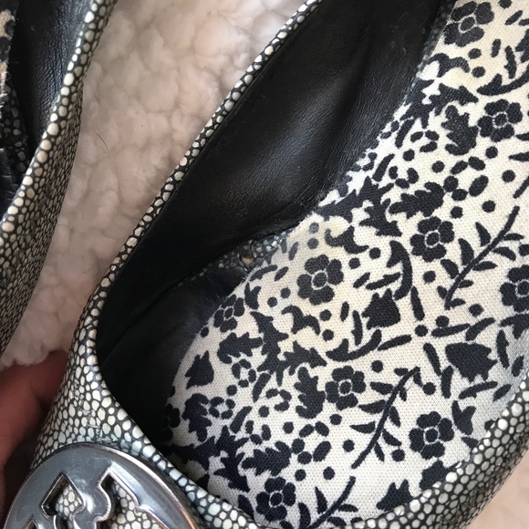 Tory Burch flats in grey stingray size 7 - Picture 5 of 7